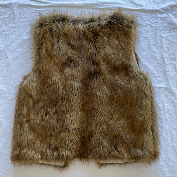 Cat & Jack - Little Kid Brown Faux Fur Vest - Picture 11 of 12